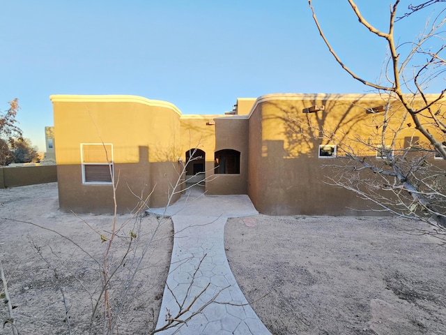 view of front of property