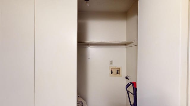 laundry room featuring washer hookup