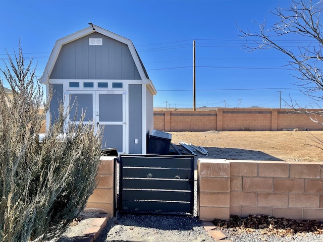 view of outbuilding