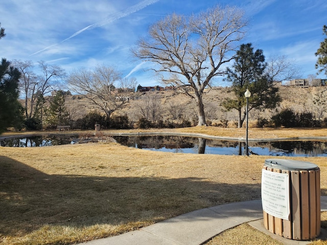 view of yard featuring a water view