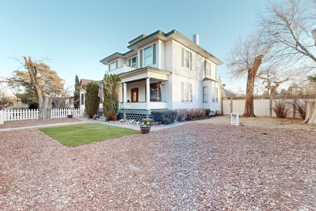 view of front of home featuring a porch