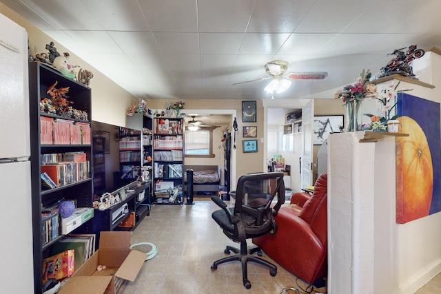 office featuring ceiling fan