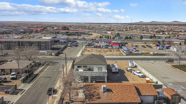 bird's eye view featuring a mountain view