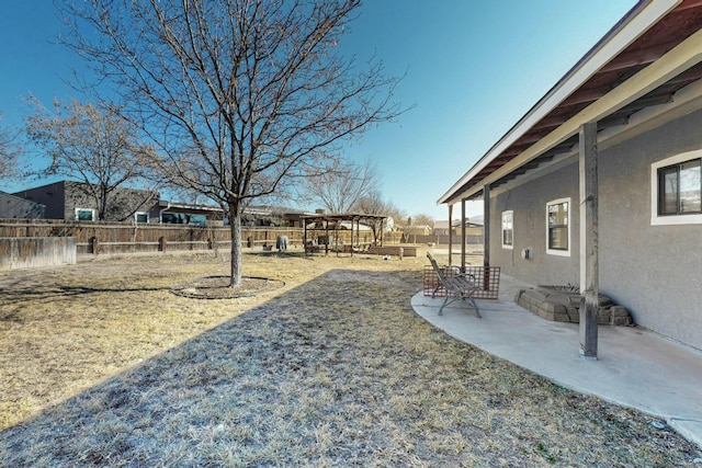 view of yard with a patio area