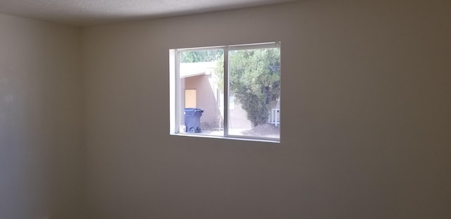 room details featuring a textured ceiling