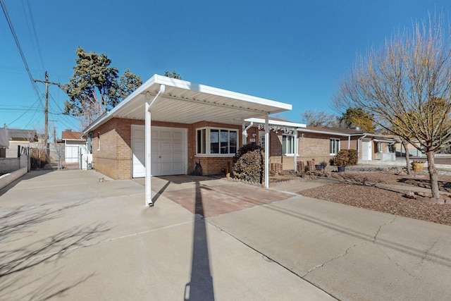 view of front facade with a garage