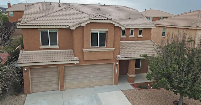 view of front facade featuring a garage