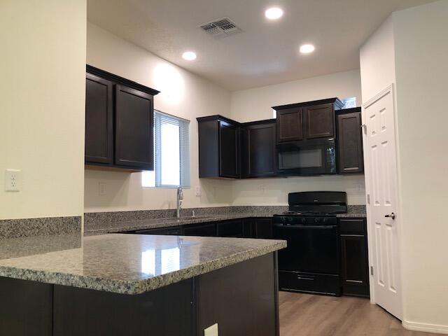 247 San Clemente Ave NW, Albuquerque, NM 87107 - photo 7
