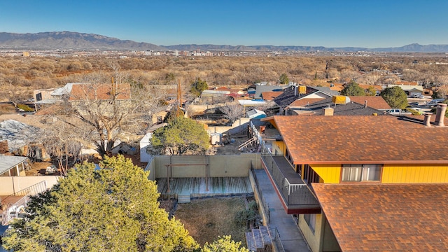 bird's eye view with a mountain view