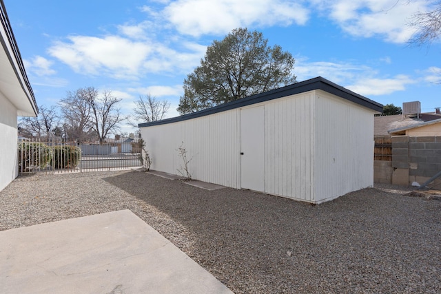 view of outbuilding