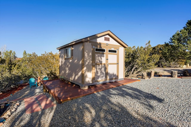 view of outbuilding