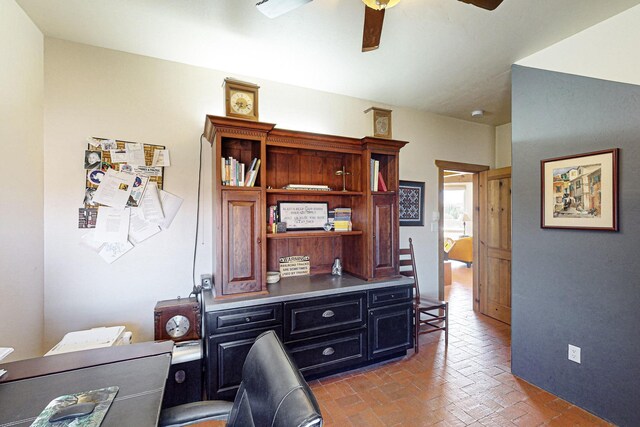 office area with ceiling fan