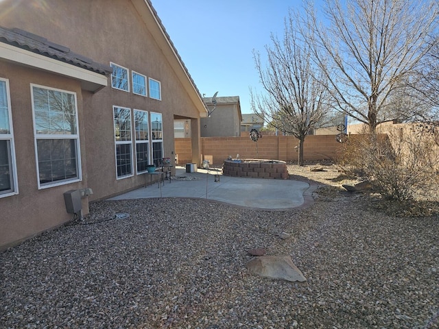 view of yard with a patio area