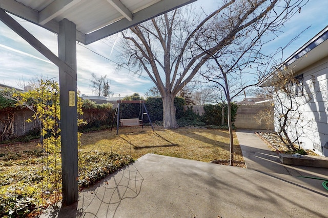 view of yard with a patio area