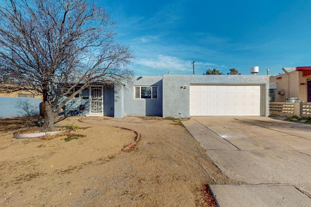 view of front facade featuring a garage