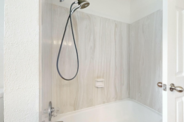 bathroom featuring shower / bathing tub combination