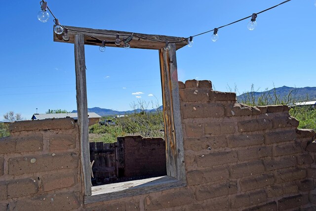 exterior details with a mountain view