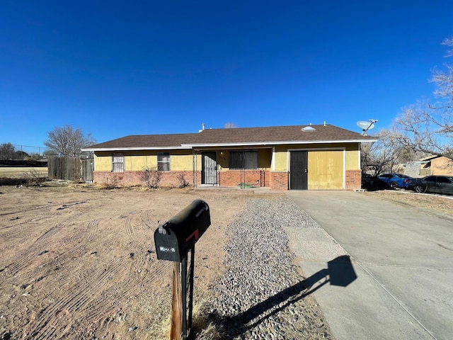 10613 Benavides Rd SW, Albuquerque, NM 87121 - single story home with brick siding