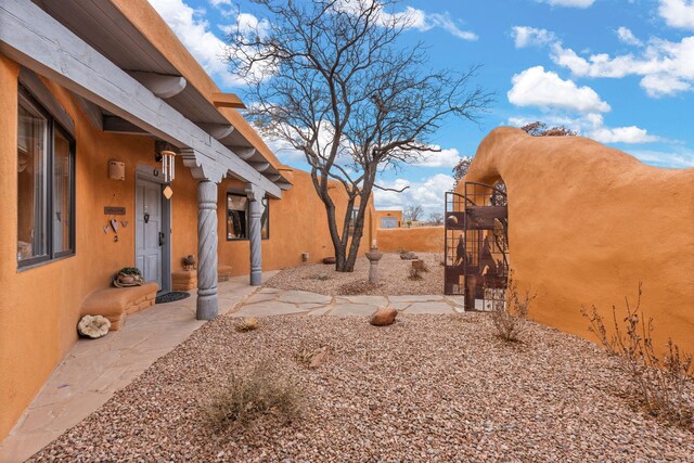 8008 Loma Larga Rd, Corrales, NM 87048 - view of yard
