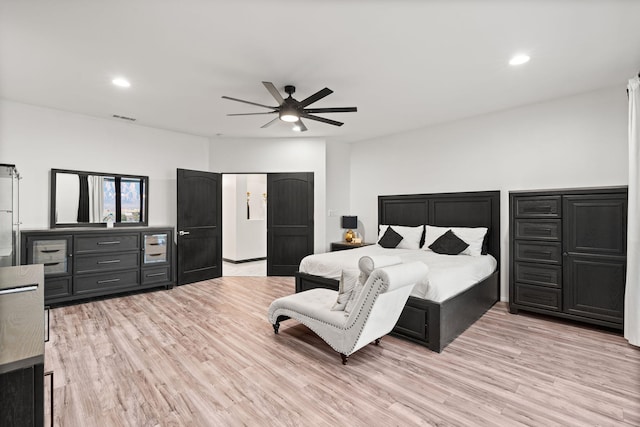 6316 La Paz Rd NE, Rio Rancho, NM 87144 - bedroom featuring light wood-style flooring, recessed lighting, and ceiling fan