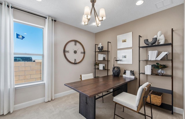 938 Lazuli Rd SE, Rio Rancho, NM 87124 - home office with visible vents, baseboards, a chandelier, light carpet, and a textured ceiling