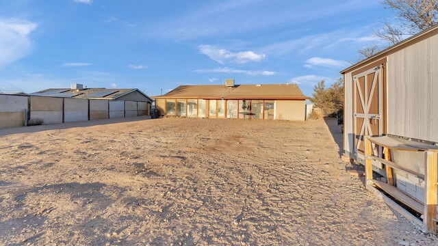 20 2nd St NE, Rio Rancho, NM 87124 - back of property featuring fence