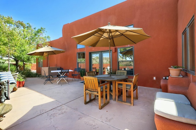 view of patio with outdoor dining area