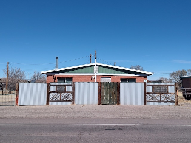 1008 1st St, Magdalena, NM 87825 - photo 1