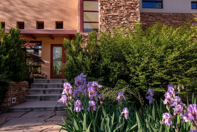 927 Camino Vista Rio, Bernalillo, NM 87004 - entrance to property featuring stucco siding and stone siding