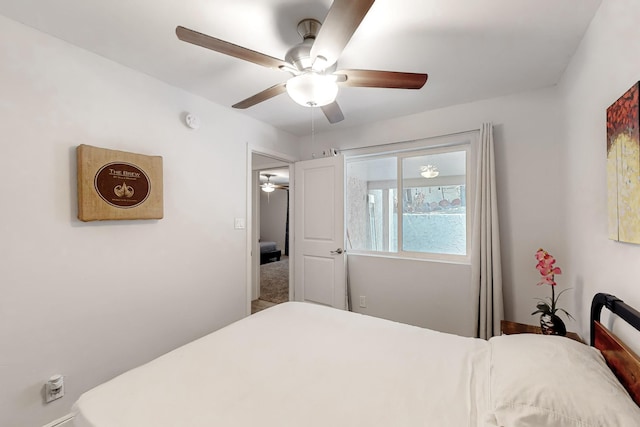 bedroom with ceiling fan