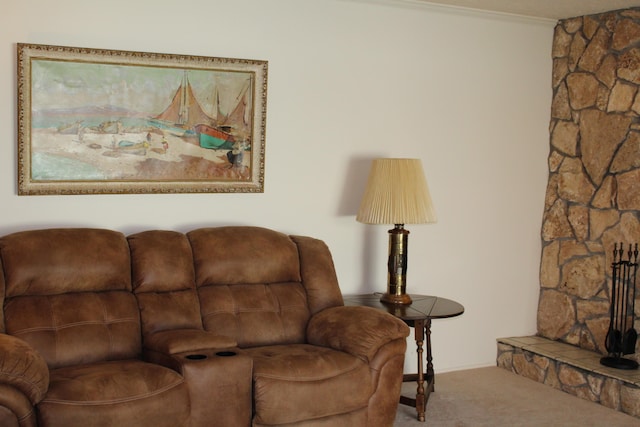 living area featuring carpet and crown molding