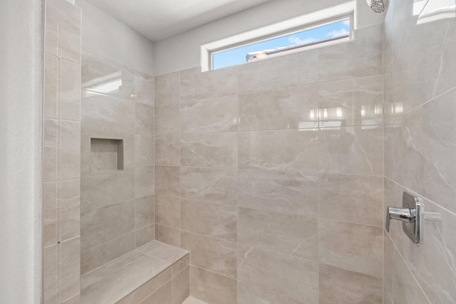 8401 Twain Way NW, Albuquerque, NM 87114 - bathroom featuring tiled shower