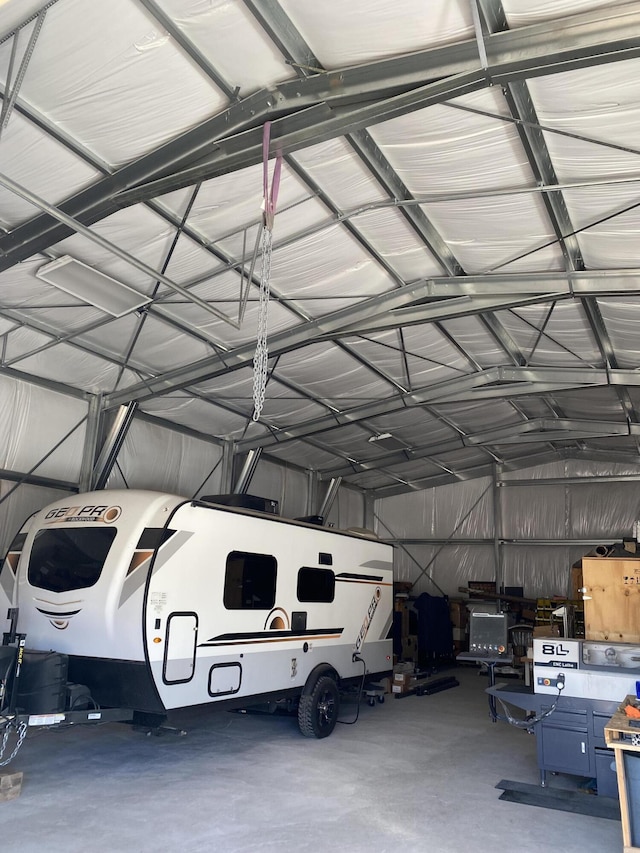 761 Marble Sky Ave NE, Rio Rancho, NM 87144 - garage with metal wall