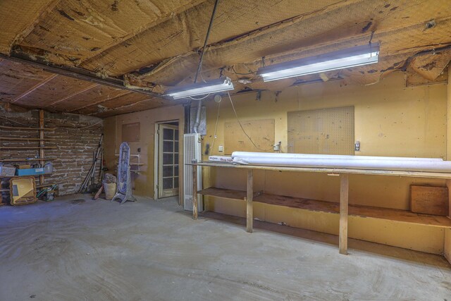 3805 Riverview Rd NW, Albuquerque, NM 87105 - basement featuring a garage