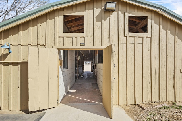 view of outbuilding featuring an outbuilding