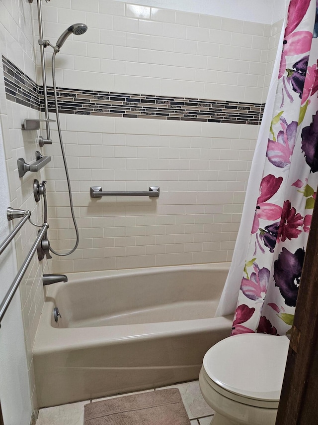 full bathroom with toilet and shower / tub combo with curtain