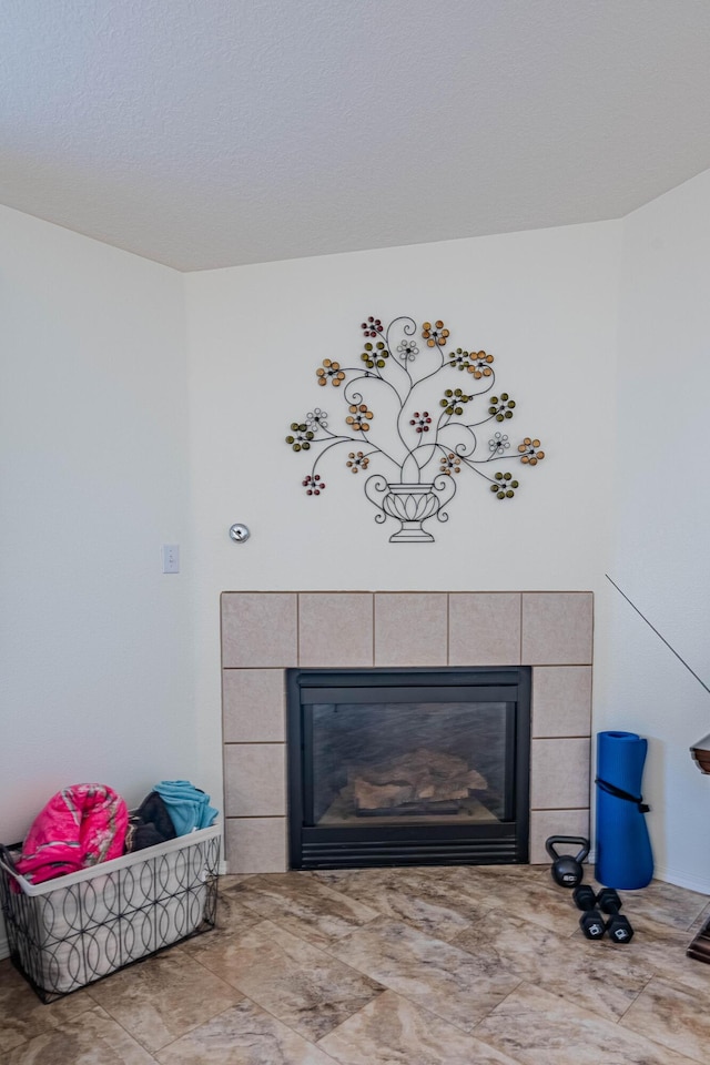 room details featuring a fireplace