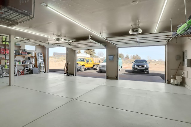 901 12th Ave SE, Rio Rancho, NM 87124 - garage with a garage door opener