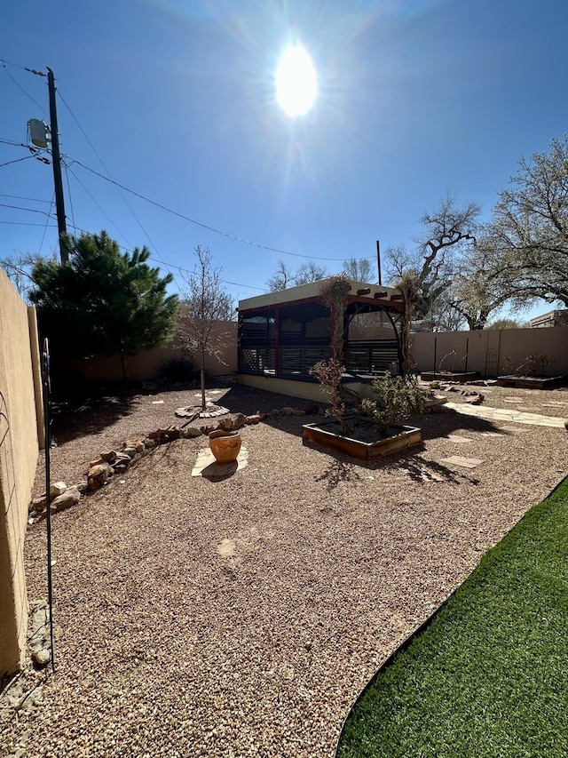 2638 Aloysia Ln NW, Albuquerque, NM 87104 - view of yard featuring a fenced backyard