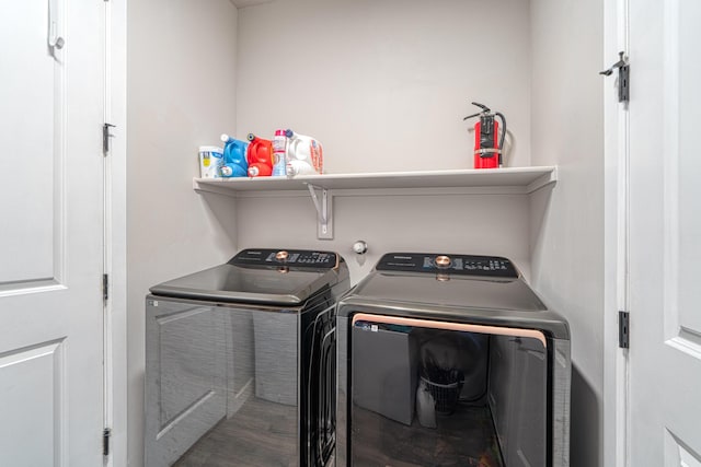 7754 Majesty Ct NW, Albuquerque, NM 87107 - laundry room with washing machine and clothes dryer