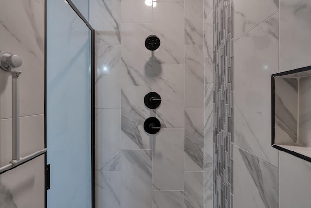 7754 Majesty Ct NW, Albuquerque, NM 87107 - bathroom with a shower stall