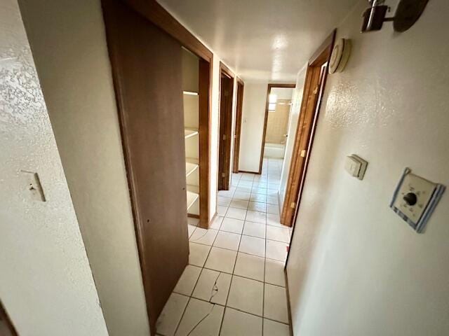 701 Houston Ave, Grants, NM 87020 - corridor featuring light tile patterned floors