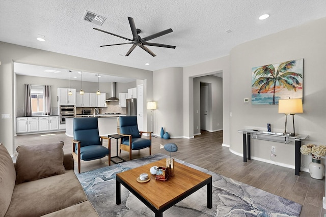 9216 Crystal Creek Ln NW, Albuquerque, NM 87120 - photo 1