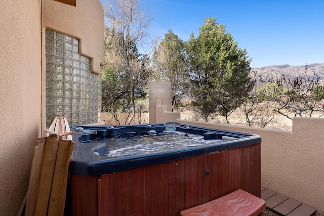 1125 Marigold Dr NE, Albuquerque, NM 87122 - exterior space featuring a mountain view and a hot tub