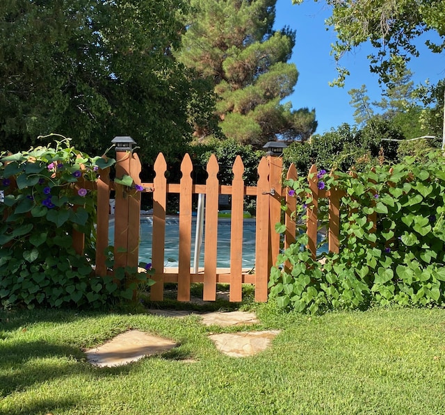 5208 Simon Dr NW, Albuquerque, NM 87114 - view of property