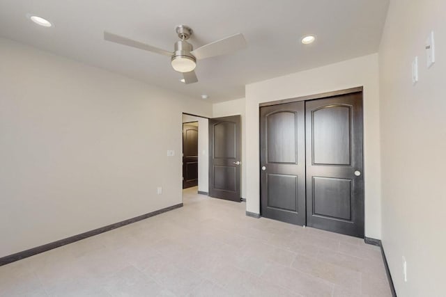 unfurnished bedroom with baseboards, recessed lighting, a ceiling fan, and a closet