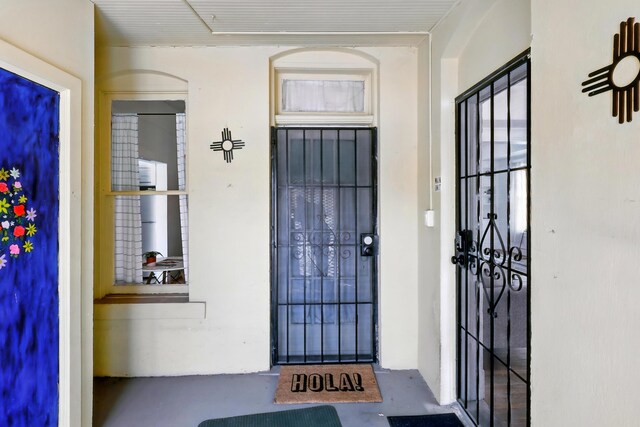 223 Edith Blvd SE, Albuquerque, NM 87102 - view of entrance to property