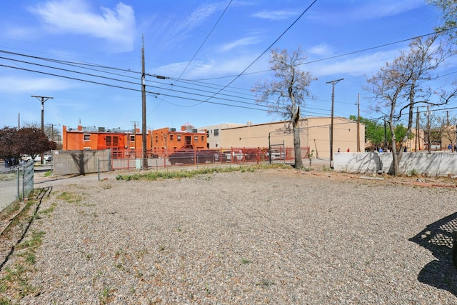 223 Edith Blvd SE, Albuquerque, NM 87102 - view of yard featuring fence
