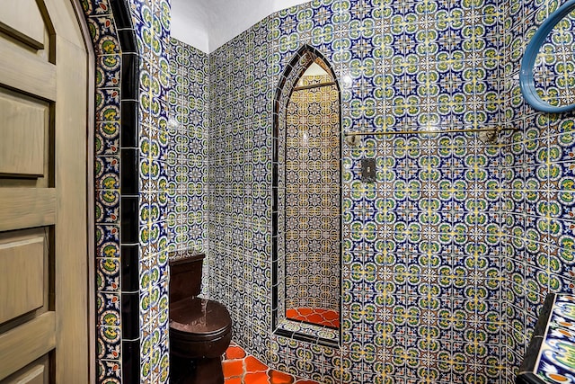 bathroom featuring toilet