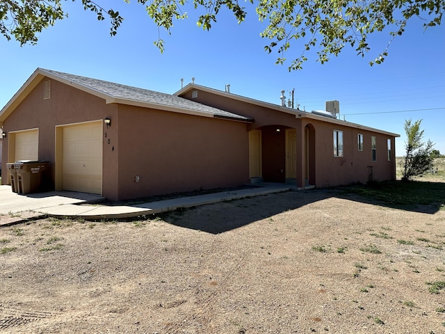 504 Maple Ave, Moriarty, NM 87035 - single story home with stucco siding
